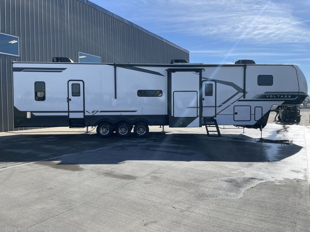 New 2026 Dutchmen Voltage V-Series 4250 available in Tyler, Texas
