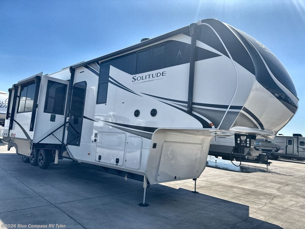 New 2026 Grand Design Solitude 414LJMJ available in Tyler, Texas