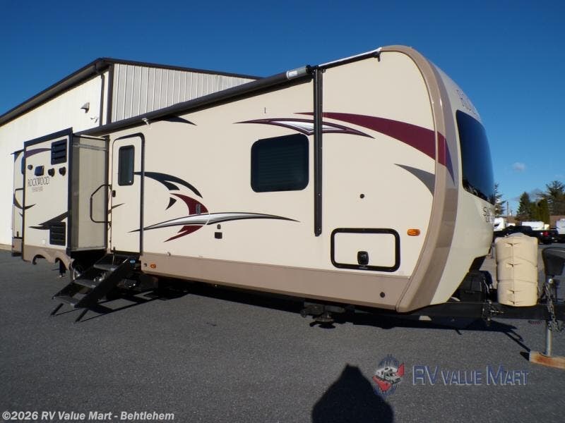 Used 2017 Forest River Rockwood Signature Ultra Lite 8327SS available in Bath, Pennsylvania
