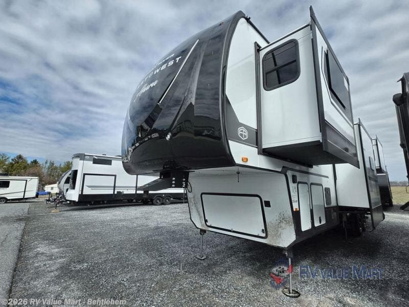 New 2026 East to West Ahara 380FL available in Bath, Pennsylvania