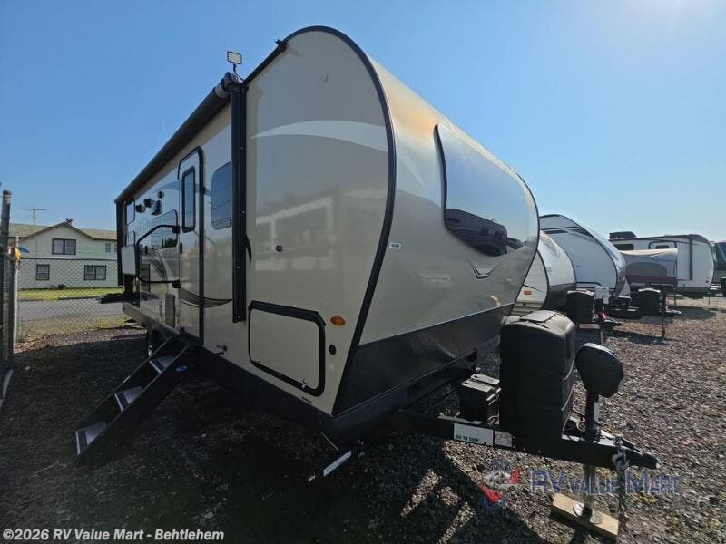 Used 2020 Forest River Rockwood Mini Lite 2509S available in Bath, Pennsylvania