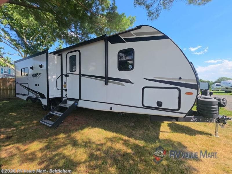 Used 2024 CrossRoads Sunset Trail SS285CK available in Bath, Pennsylvania