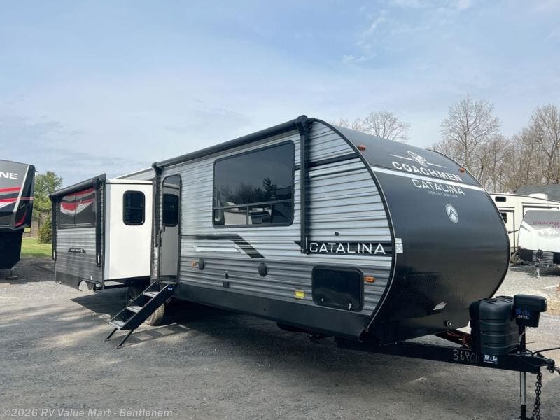 New 2026 Coachmen Catalina Legacy Edition 313RLTSLE available in Bath, Pennsylvania