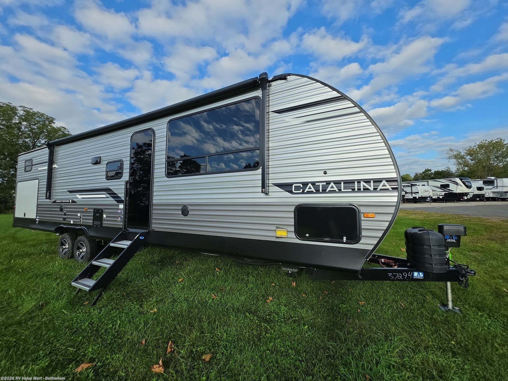 New 2026 Coachmen Catalina Legacy Edition 343BHTS available in Bath, Pennsylvania