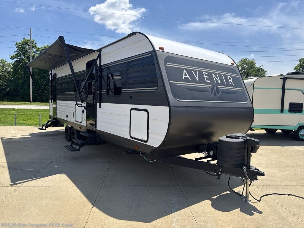Used 2024 Cruiser RV Avenir A-27BH available in Eureka, Missouri