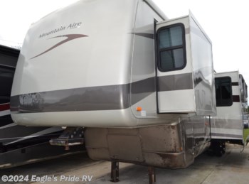 Used 2004 Newmar Mountain Aire 38SDKC available in Titusville, Florida