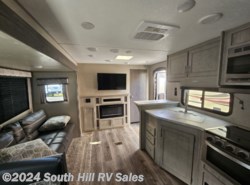 Used 2022 Coachmen Catalina Legacy Edition 243RBS available in Yelm, Washington