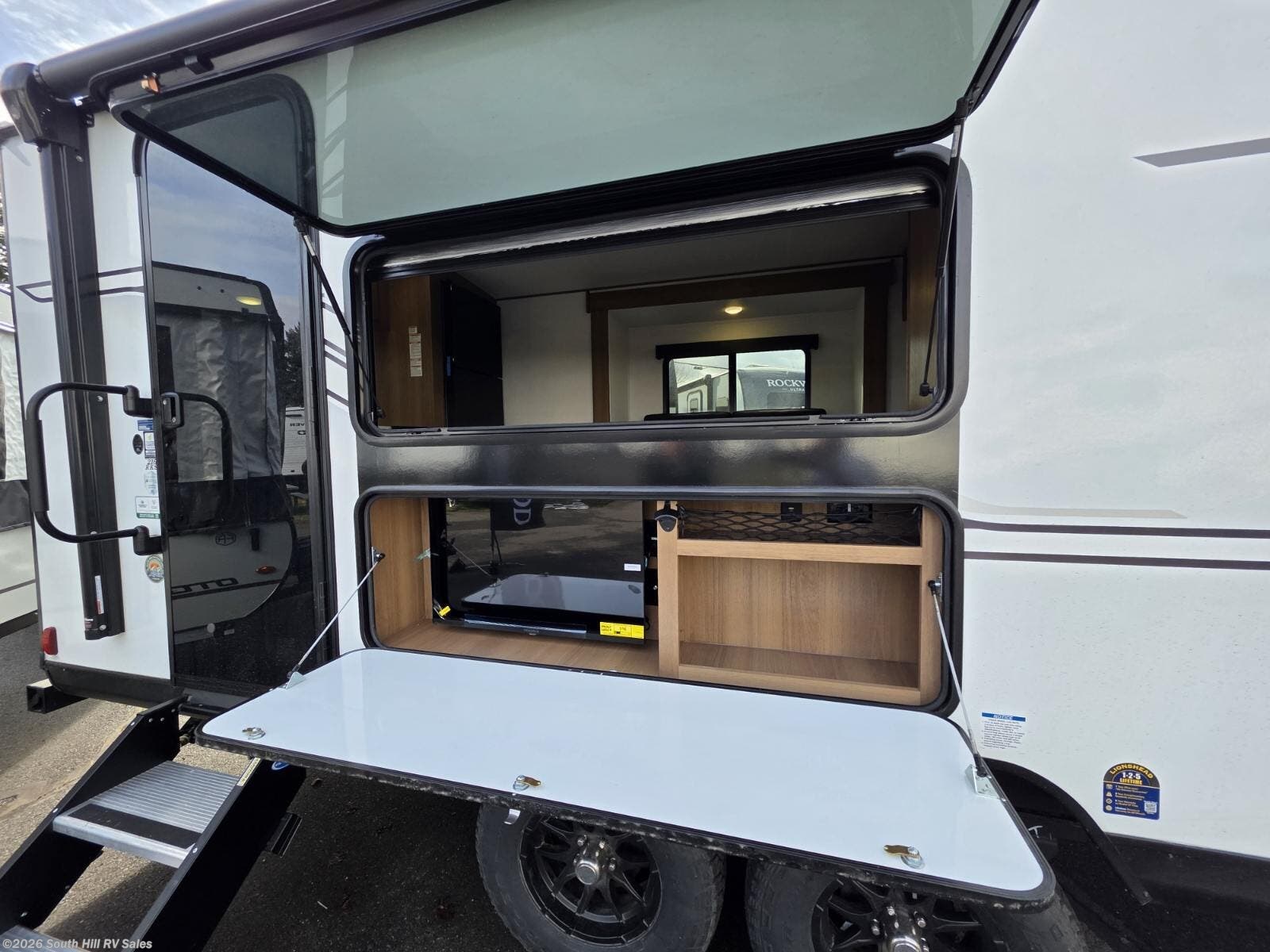 New 2026 Coachmen Apex Nano 216RKS available in Yelm, Washington
