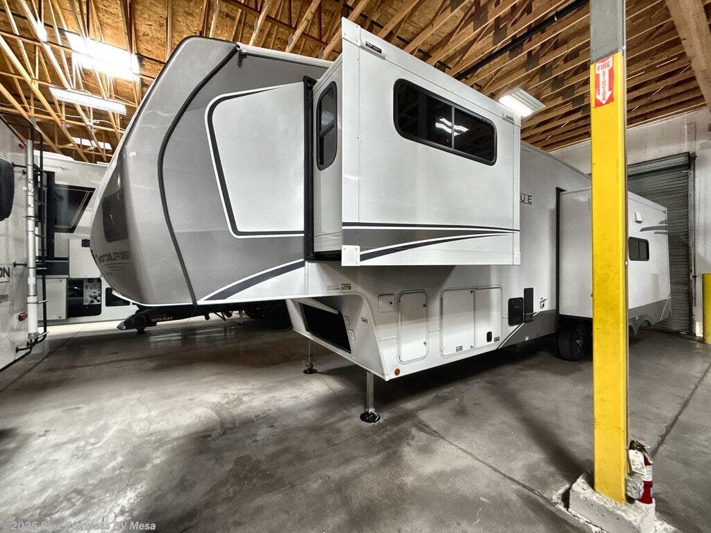 New 2026 Alliance RV Avenue 32RLS available in Mesa, Arizona