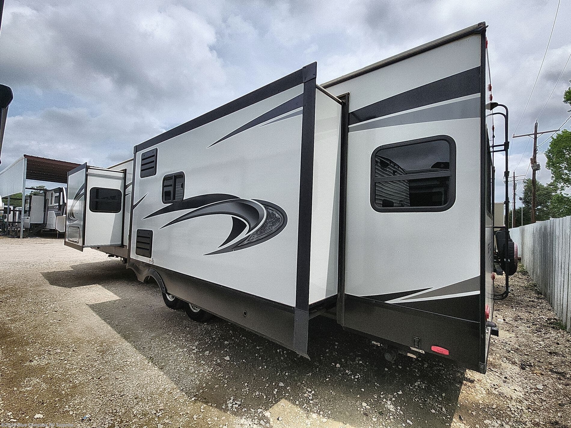 Used 2021 Grand Design Reflection 315RLTS available in Surprise, Arizona