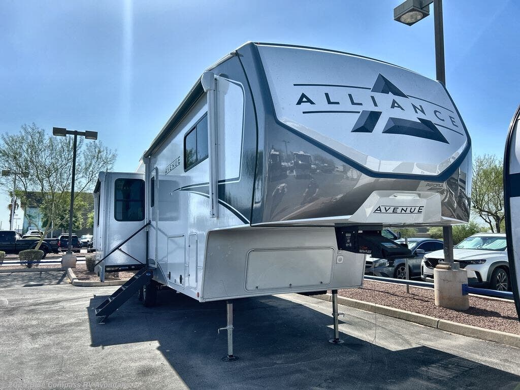 New 2026 Alliance RV Avenue 32RLS available in Avondale, Arizona