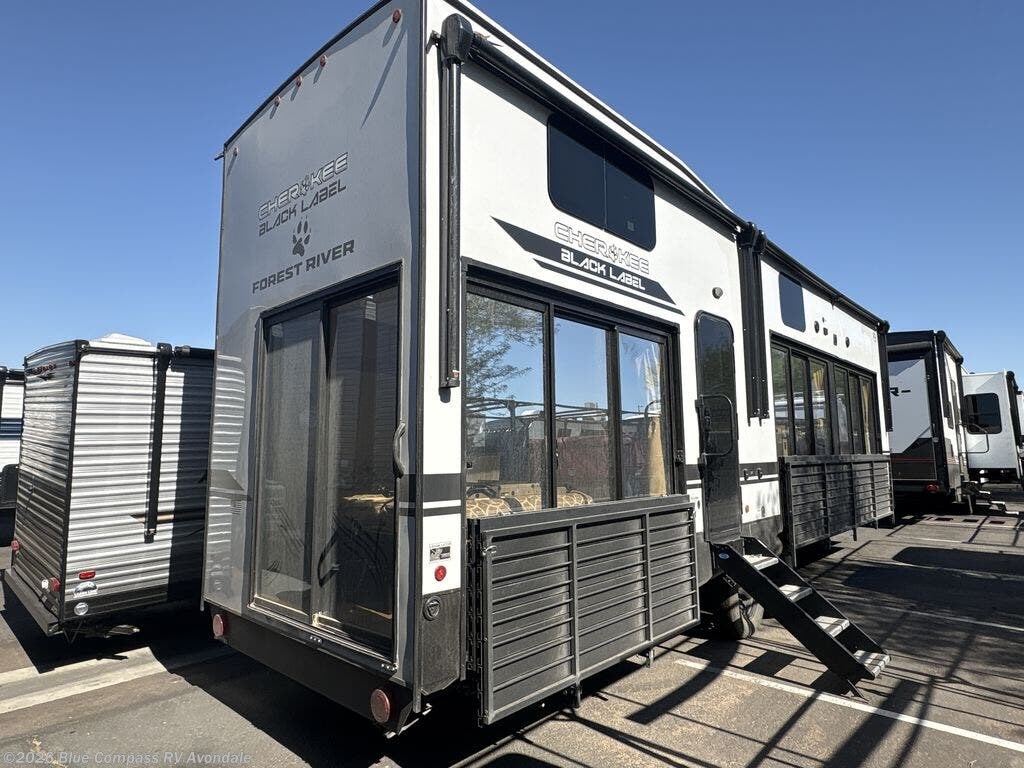 New 2026 Forest River Cherokee Timberwolf Black Label 27MDKBL available in Avondale, Arizona