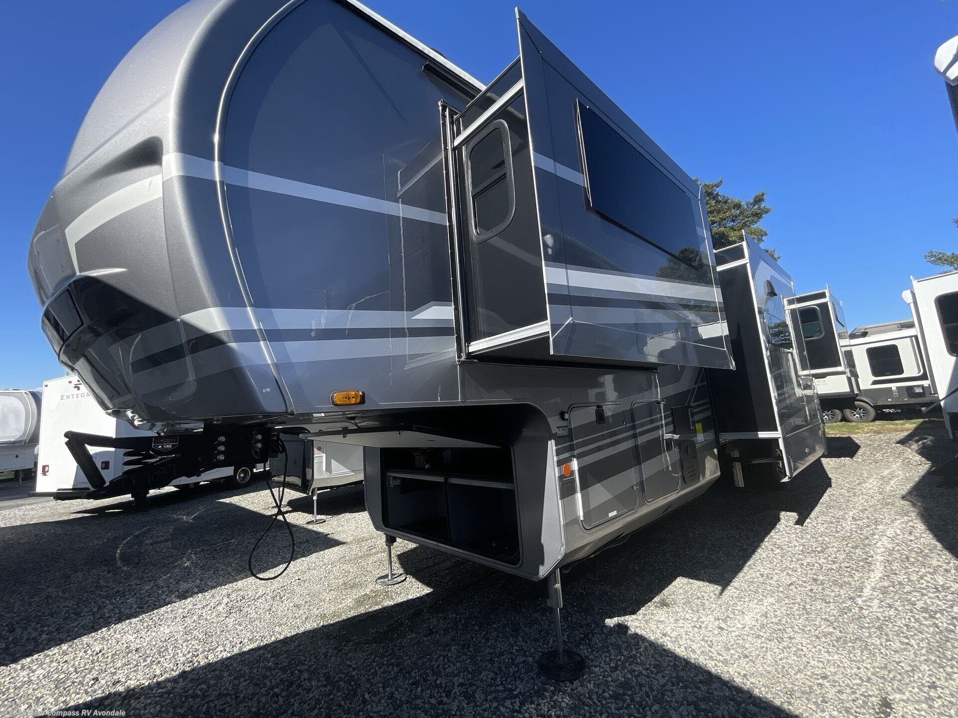 New 2027 Heartland Bighorn 39FL available in Avondale, Arizona