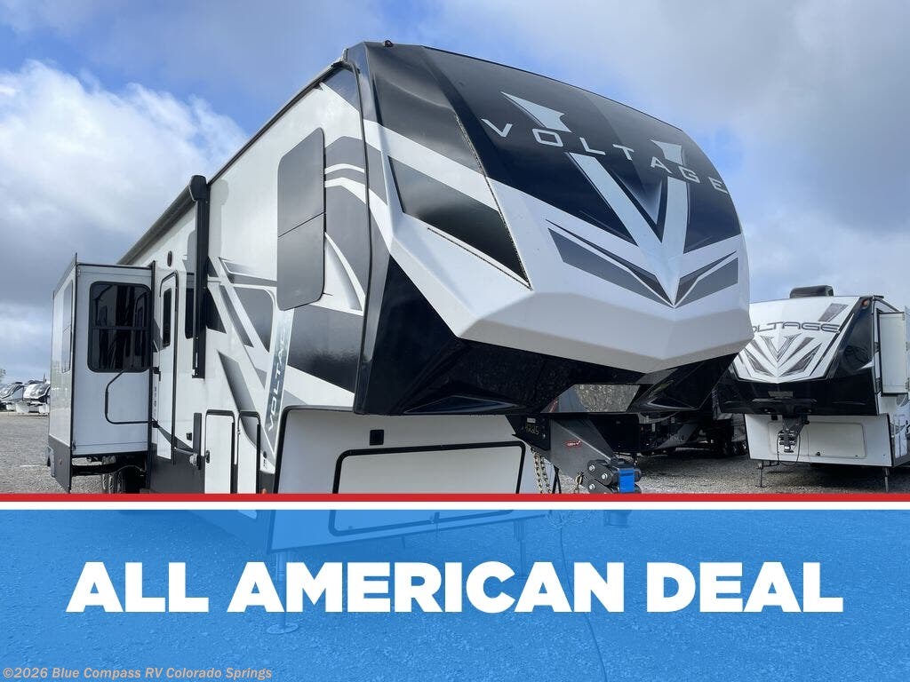 Used 2022 Dutchmen Voltage 4225 available in Colorado Springs, Colorado