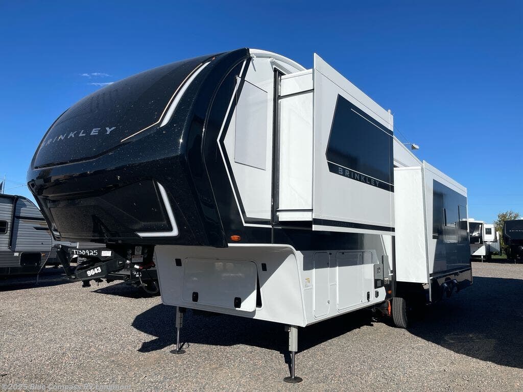 New 2026 Brinkley RV Model Z 2900 available in Longmont, Colorado