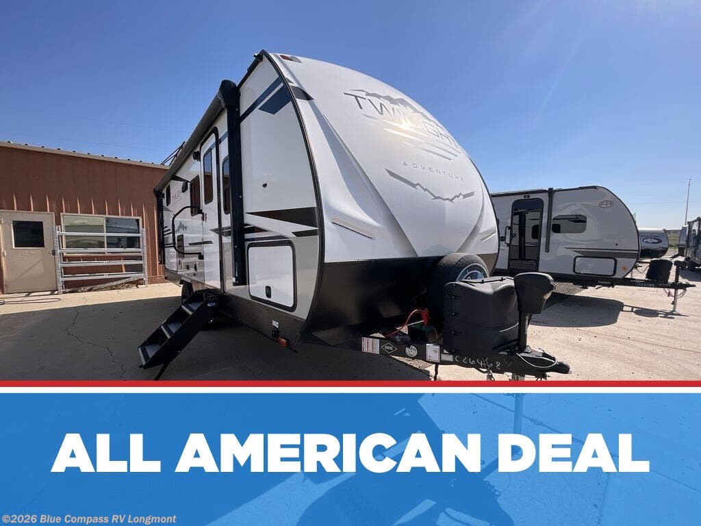 Used 2022 Cruiser RV Twilight Signature 210BH available in Longmont, Colorado