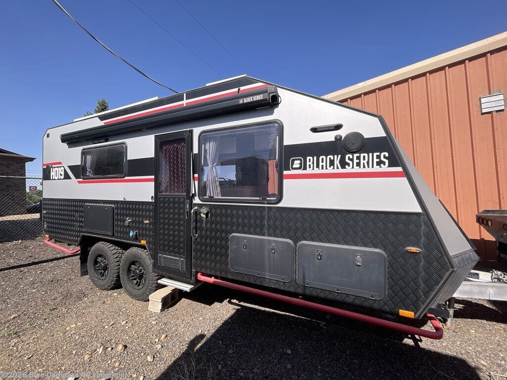New 2024  Black Series HQ Series 19 by Black Series from Blue Compass RV Longmont in Longmont, CO