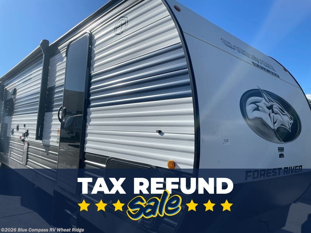 Used 2025 Forest River Cherokee Wolf Den 306MM available in Wheat Ridge, Colorado