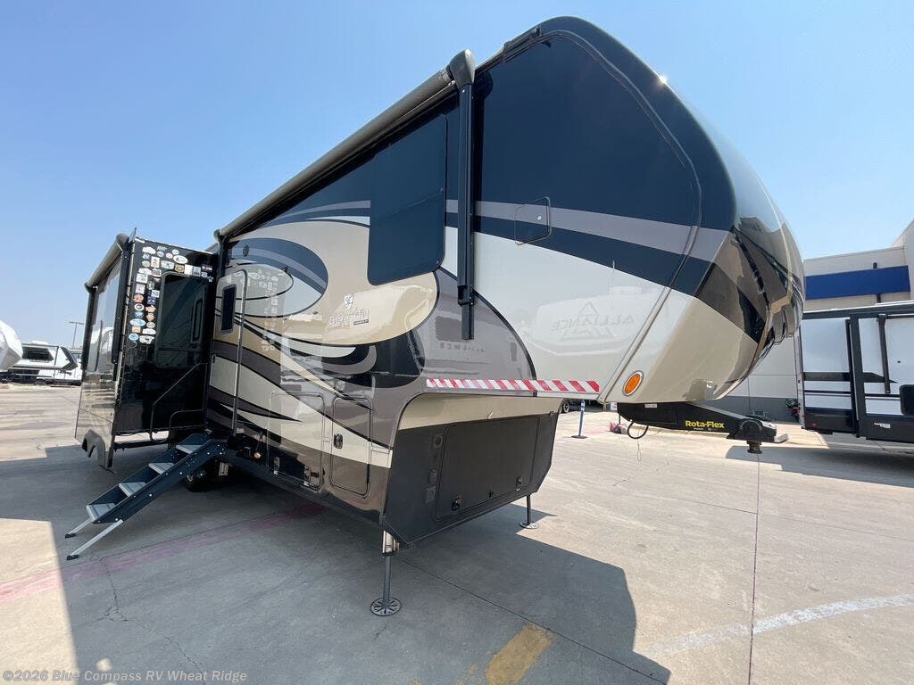 Used 2019 Vanleigh Beacon 34RLB available in Wheat Ridge, Colorado