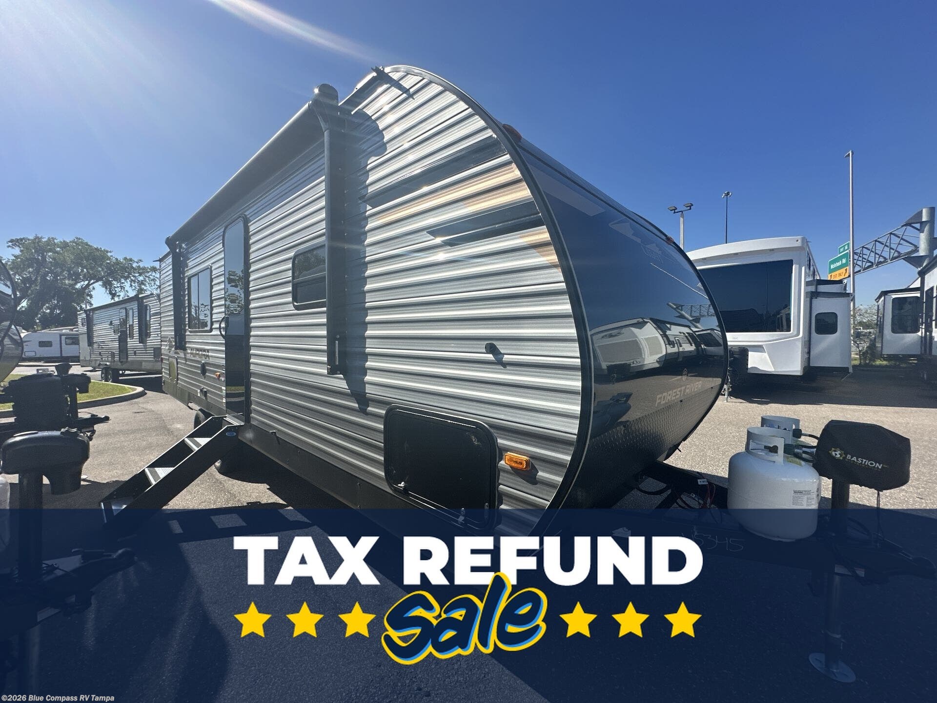 New 2025 Forest River Aurora Light 26BH available in Dover, Florida