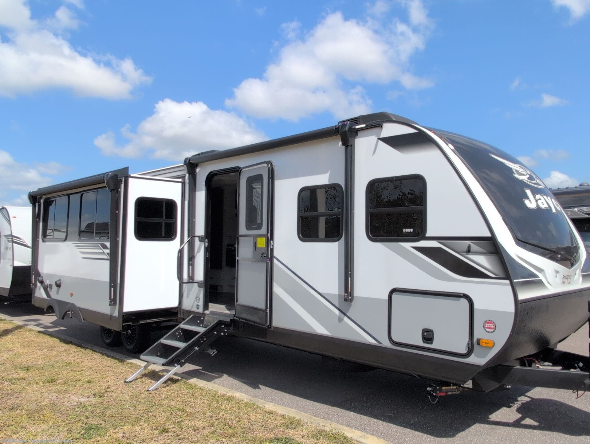 New 2025 Jayco Jay Feather 31BH available in Dover, Florida