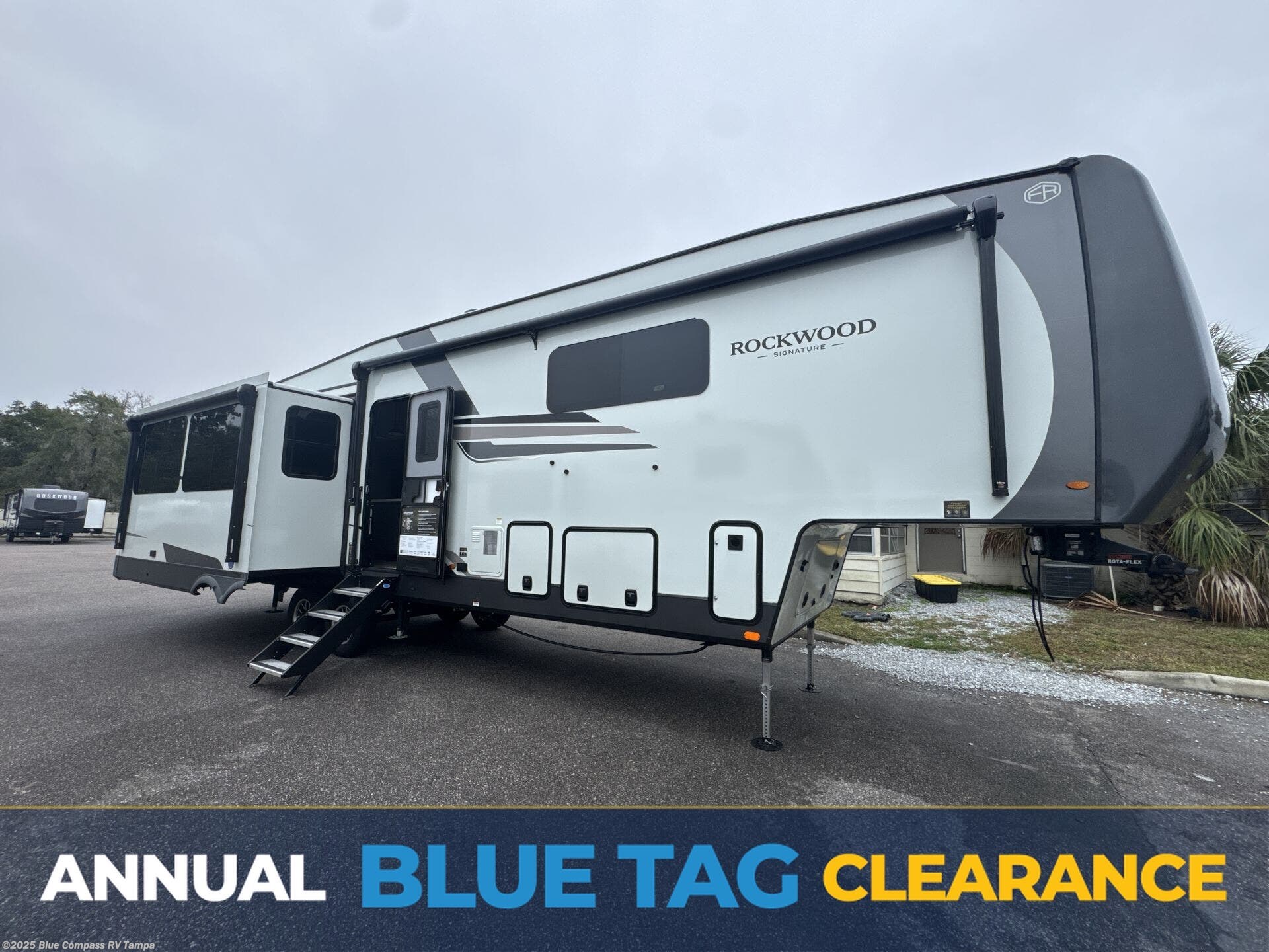 New 2026 Forest River Rockwood Signature 401SFB available in Dover, Florida