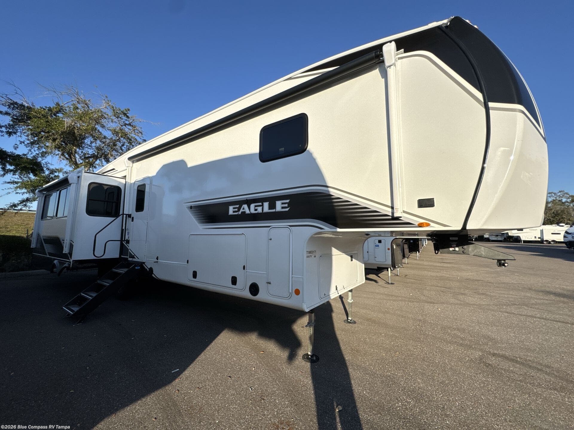 New 2026 Jayco Eagle 335LSTS available in Dover, Florida
