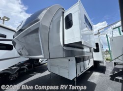 New 2025 Alliance RV Valor 40V13 available in Dover, Florida