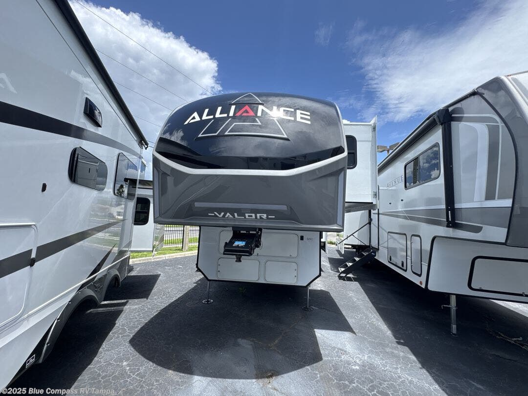 New 2025 Alliance RV Valor 40V13 available in Dover, Florida
