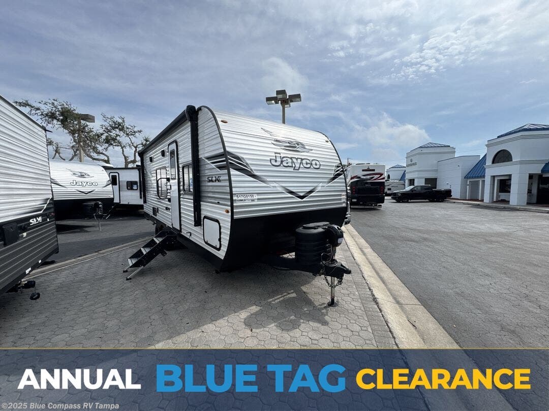 New 2025 Jayco Jay Flight SLX 225MLS available in Dover, Florida