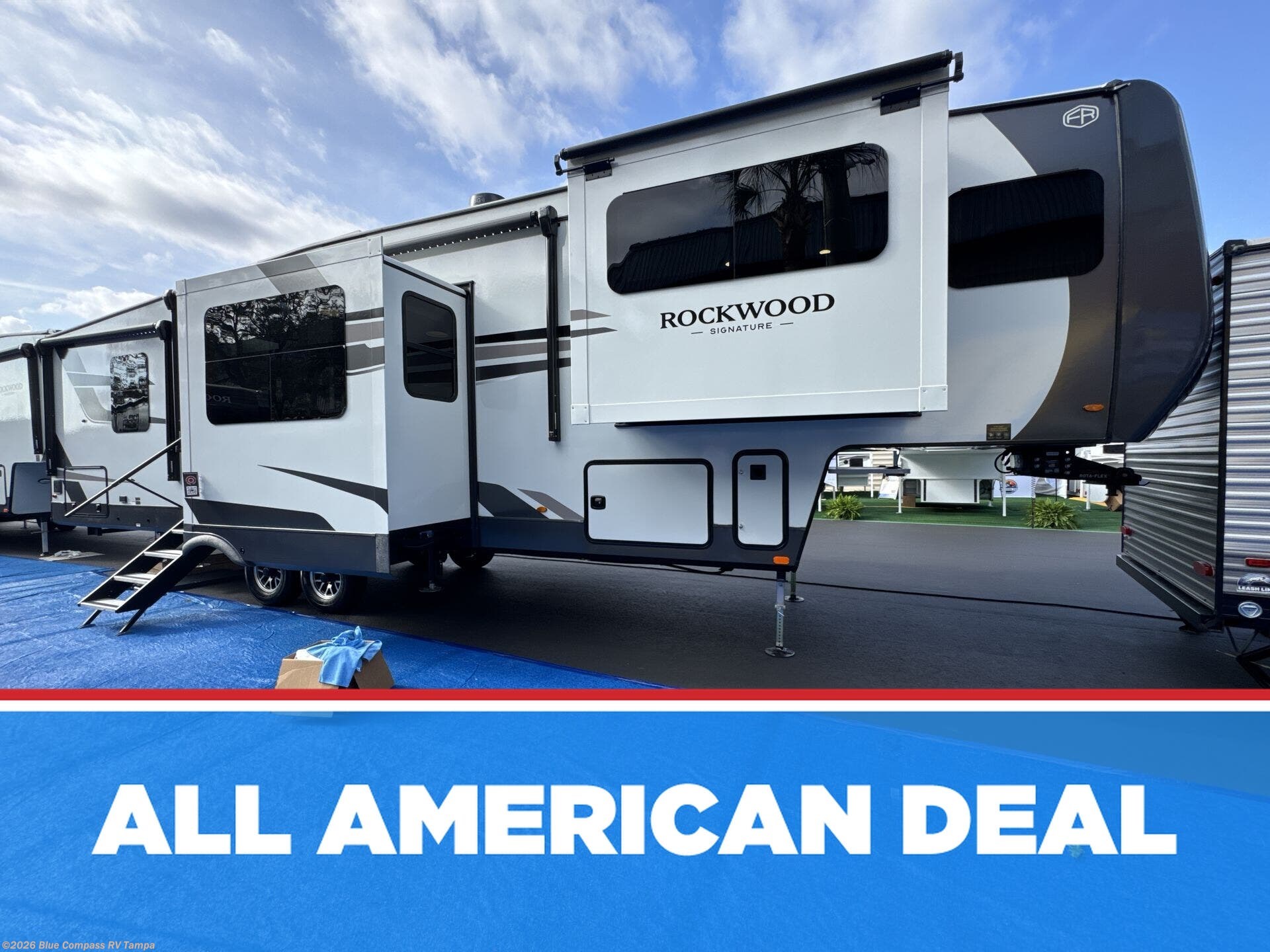 New 2026 Forest River Rockwood Signature 402SFL available in Dover, Florida