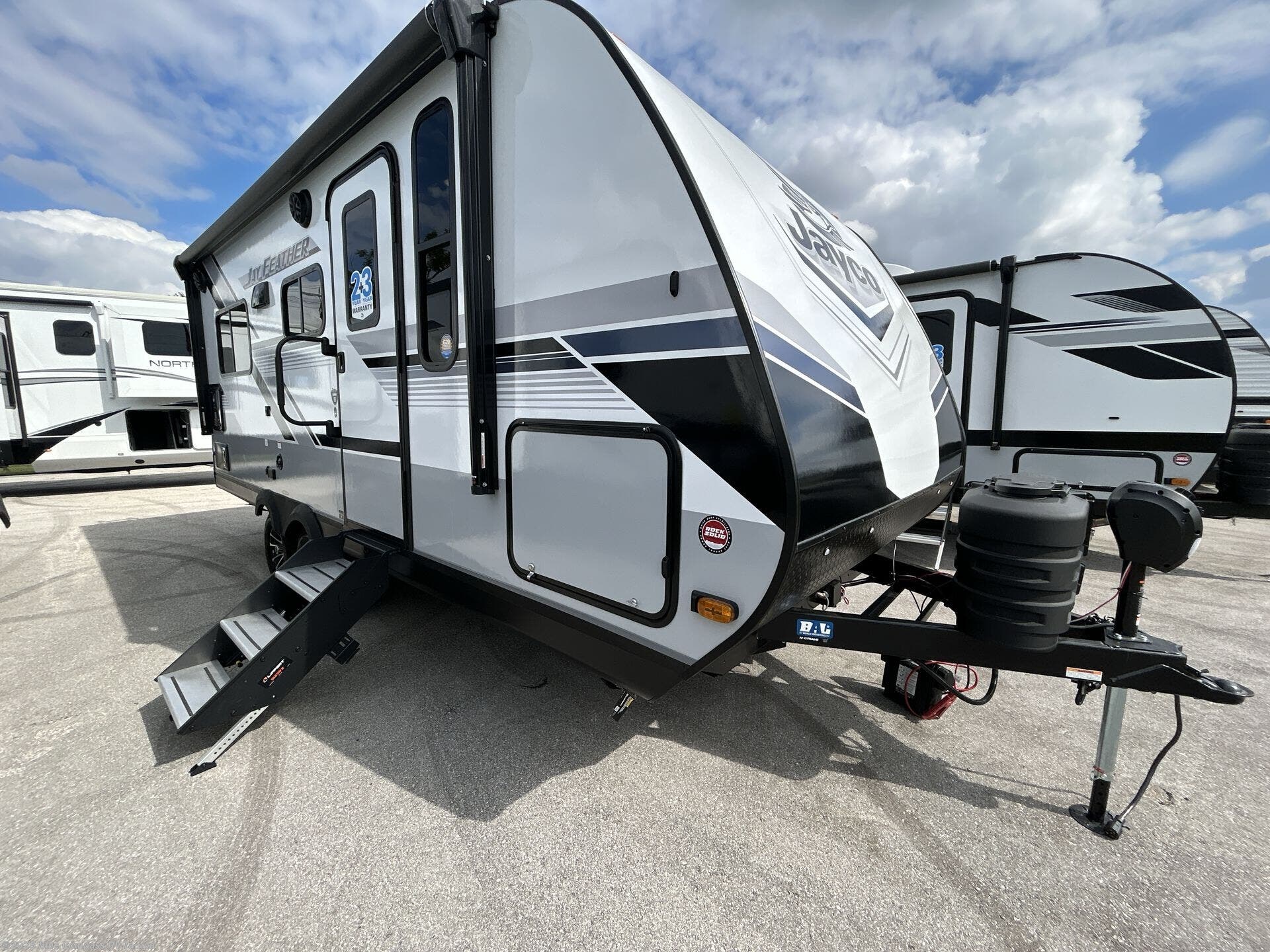 Used 2024 Jayco Jay Feather 19MRK available in Dover, Florida