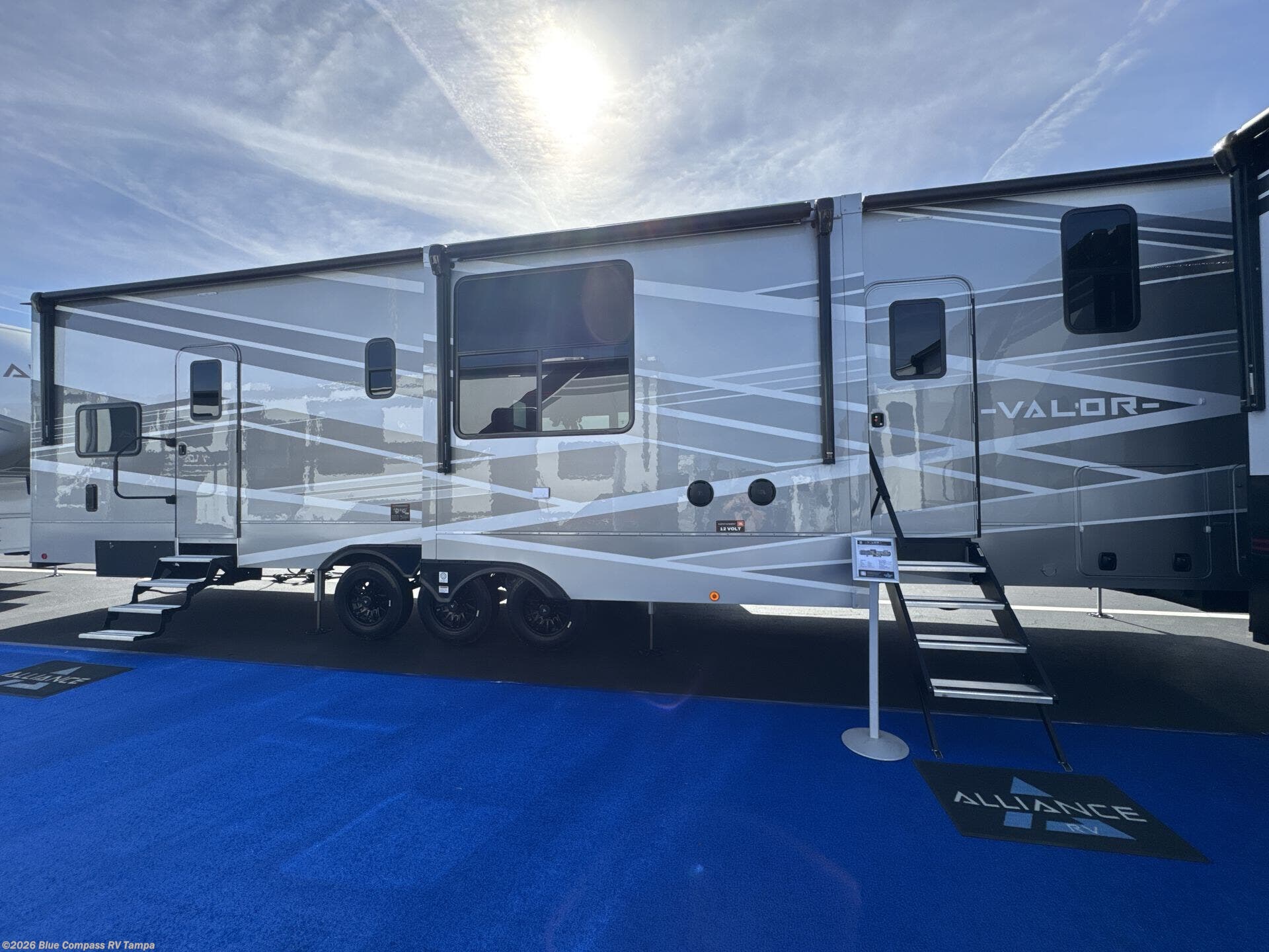 New 2026 Alliance RV Valor 44V14 available in Dover, Florida