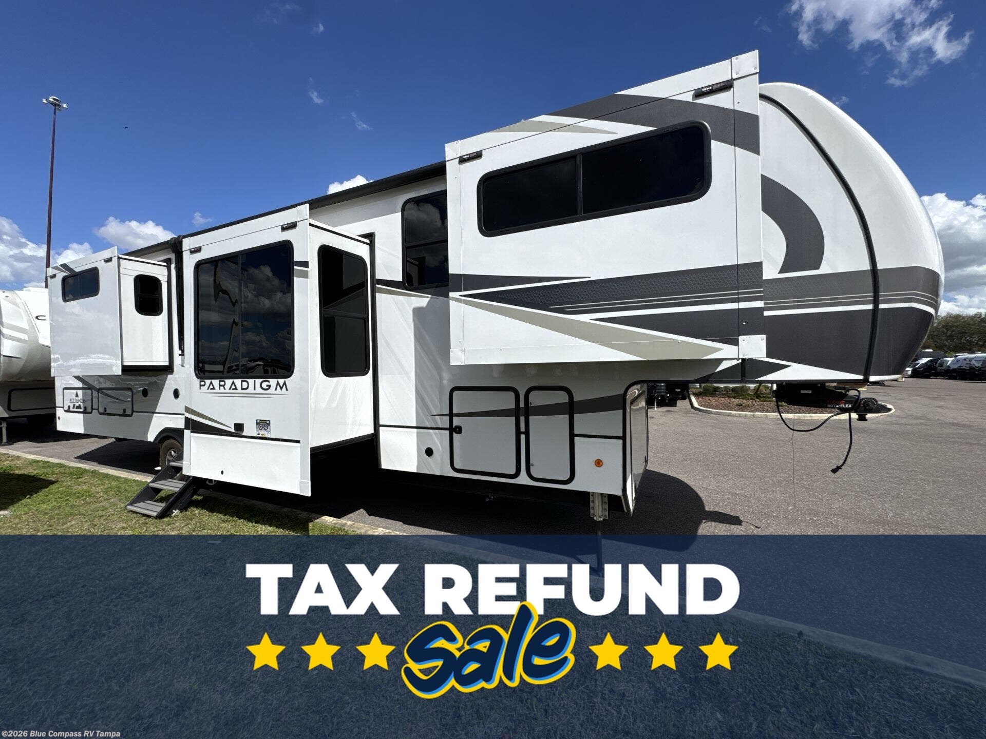 Used 2024 Alliance RV Paradigm 310RL available in Dover, Florida