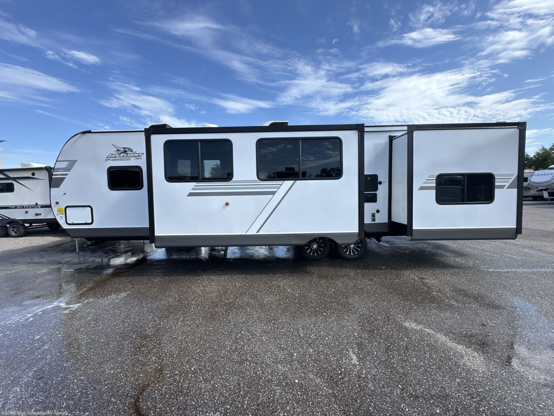 New 2027 Jayco Jay Flight 321BDS available in Dover, Florida