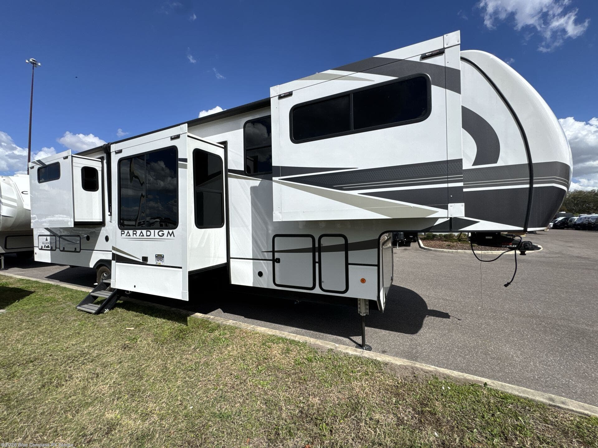 Used 2024 Alliance RV Paradigm 385FL available in Dover, Florida