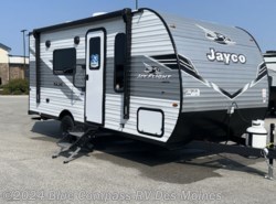 New 2025 Jayco Jay Flight SLX 175FQ available in Altoona, Iowa