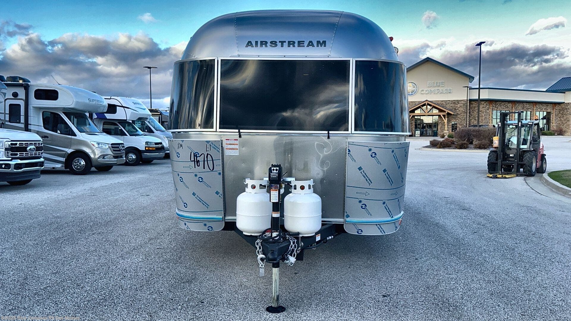 New 2025 Airstream Caravel 22FB available in Altoona, Iowa