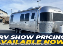 New 2025 Airstream Flying Cloud 28RB available in Altoona, Iowa