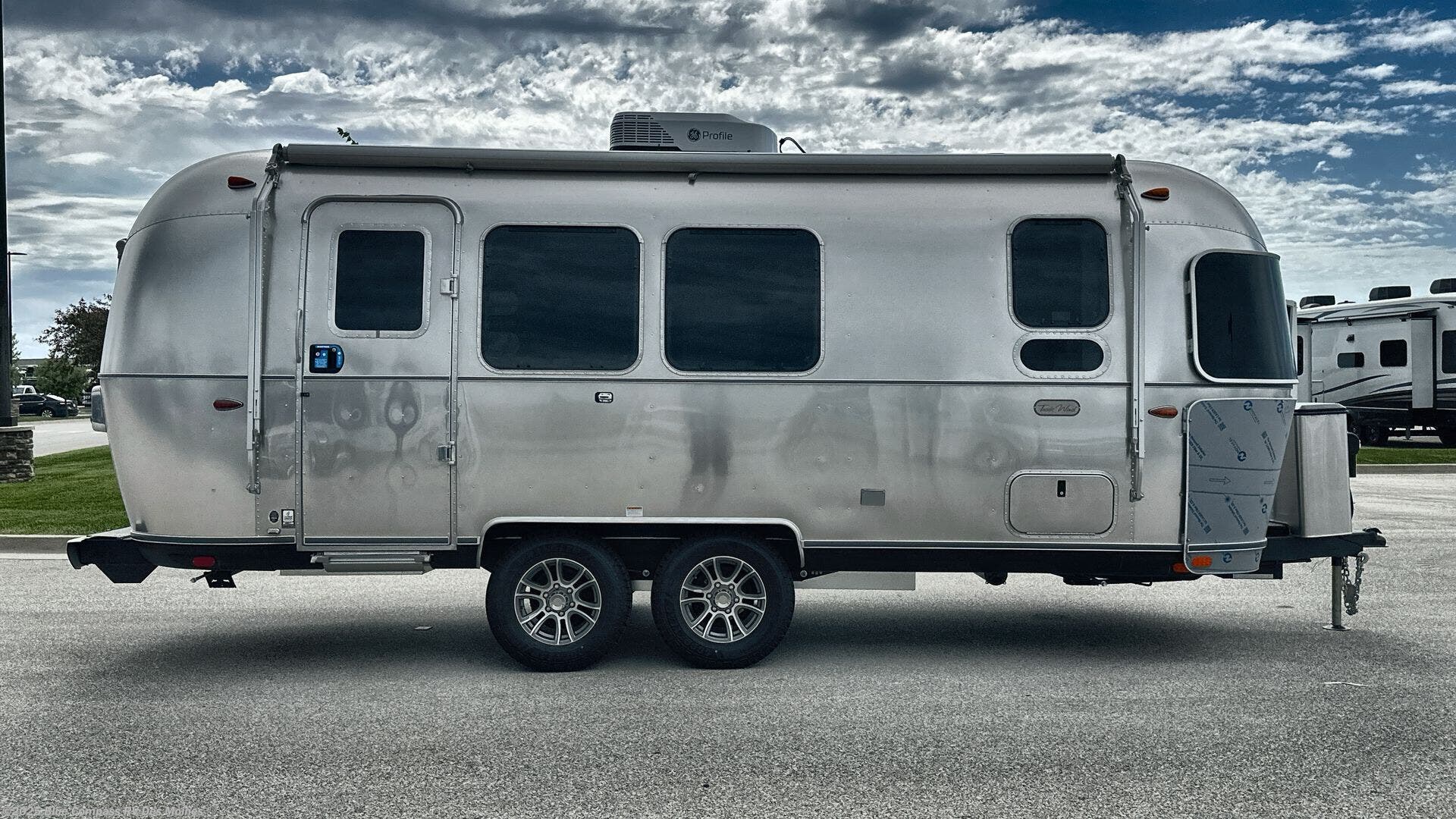 New 2025 Airstream Trade Wind 23FB available in Altoona, Iowa