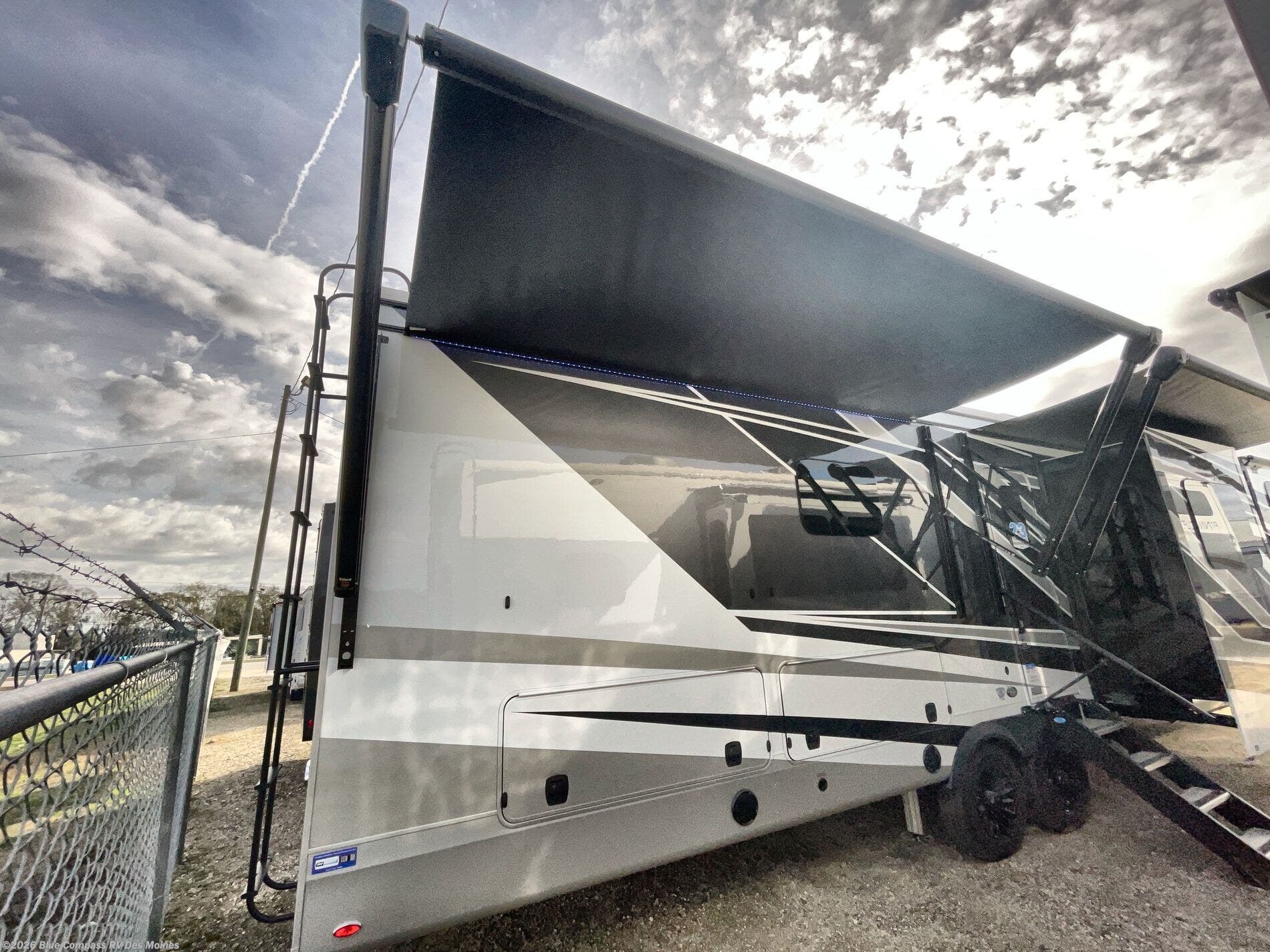 New 2026 Jayco North Point 382FLRB available in Altoona, Iowa