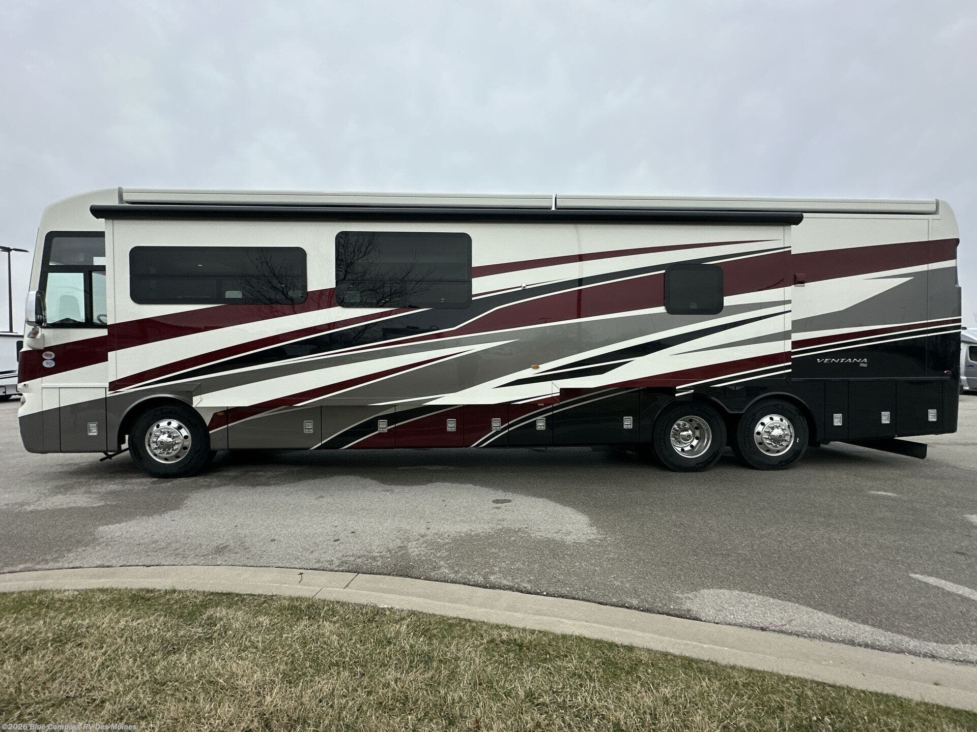 New 2026 Newmar Ventana 4369 available in Altoona, Iowa