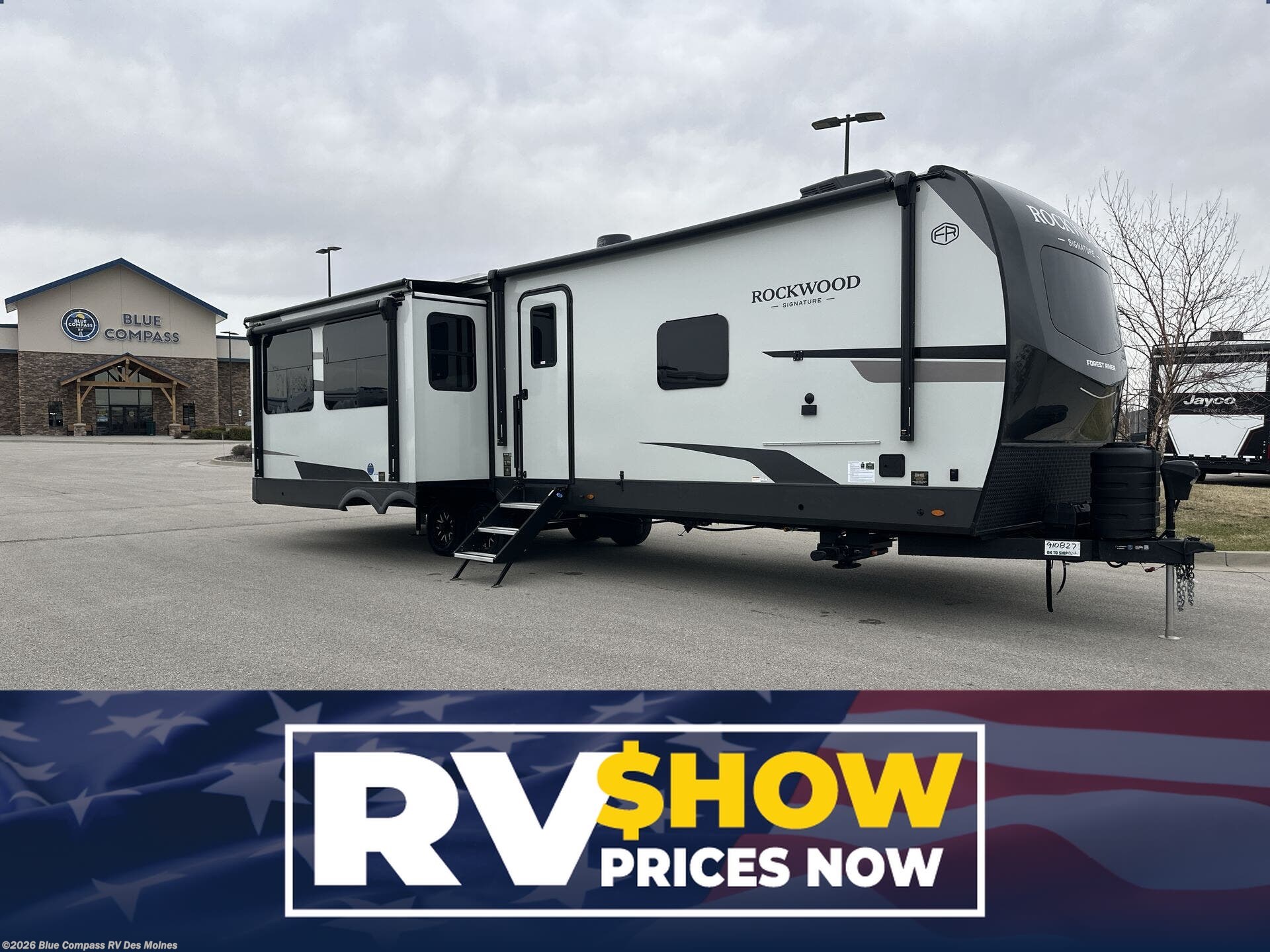New 2026 Forest River Rockwood Signature 8337RL available in Altoona, Iowa