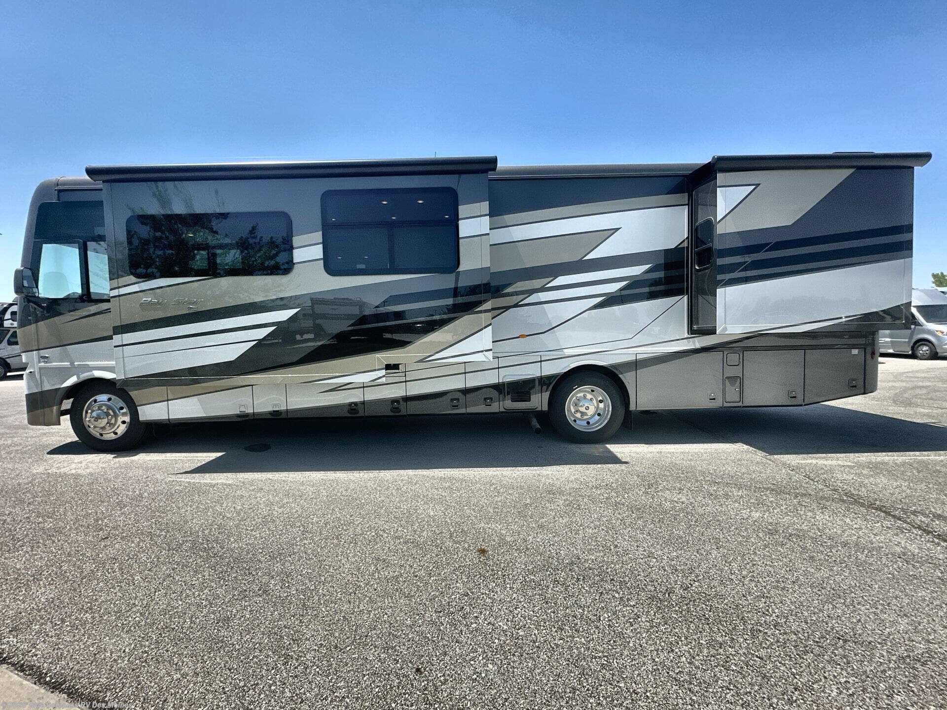 New 2026 Newmar Bay Star 3626 available in Altoona, Iowa