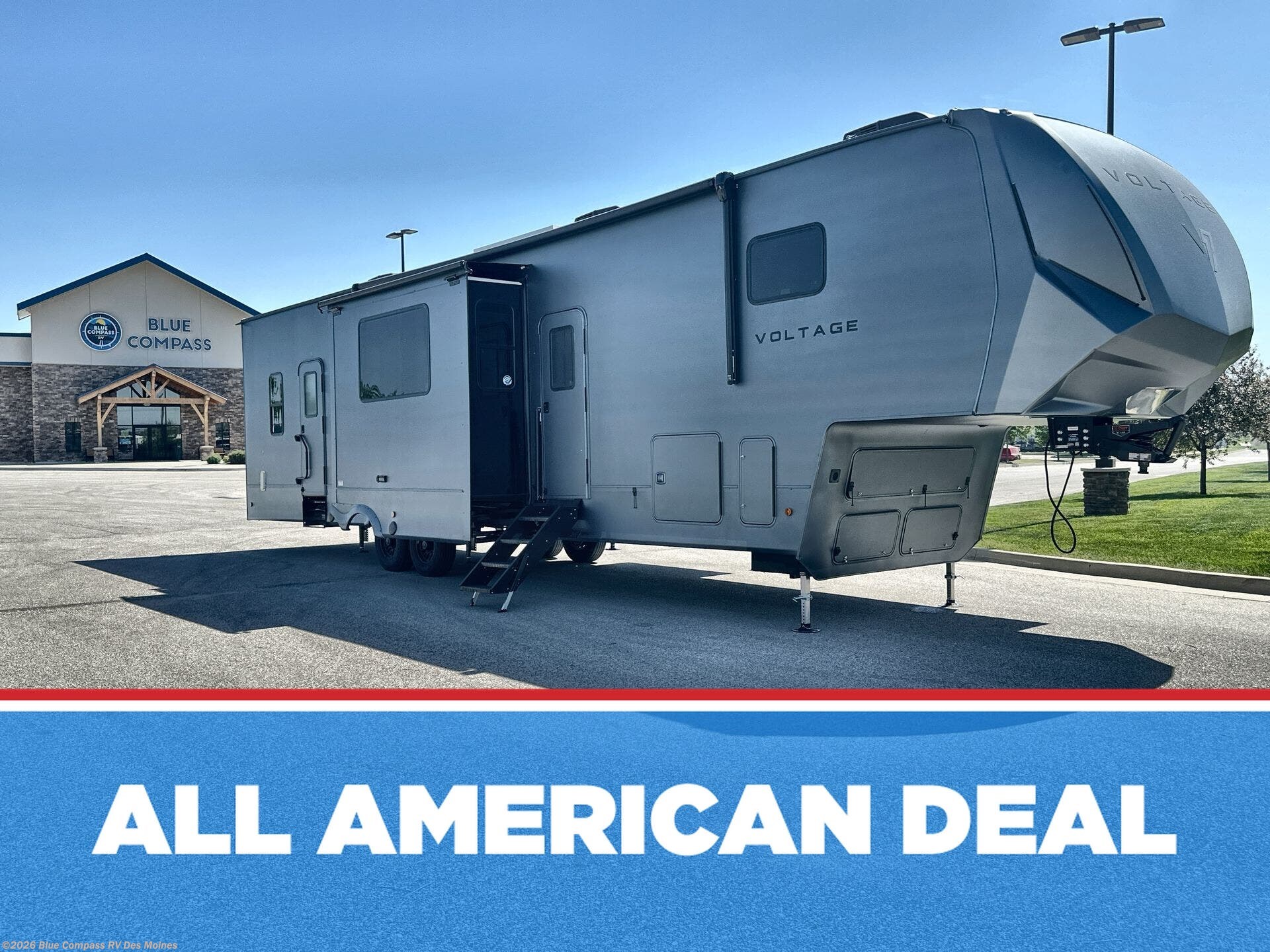 New 2026 Dutchmen Voltage V-Series 3850 available in Altoona, Iowa