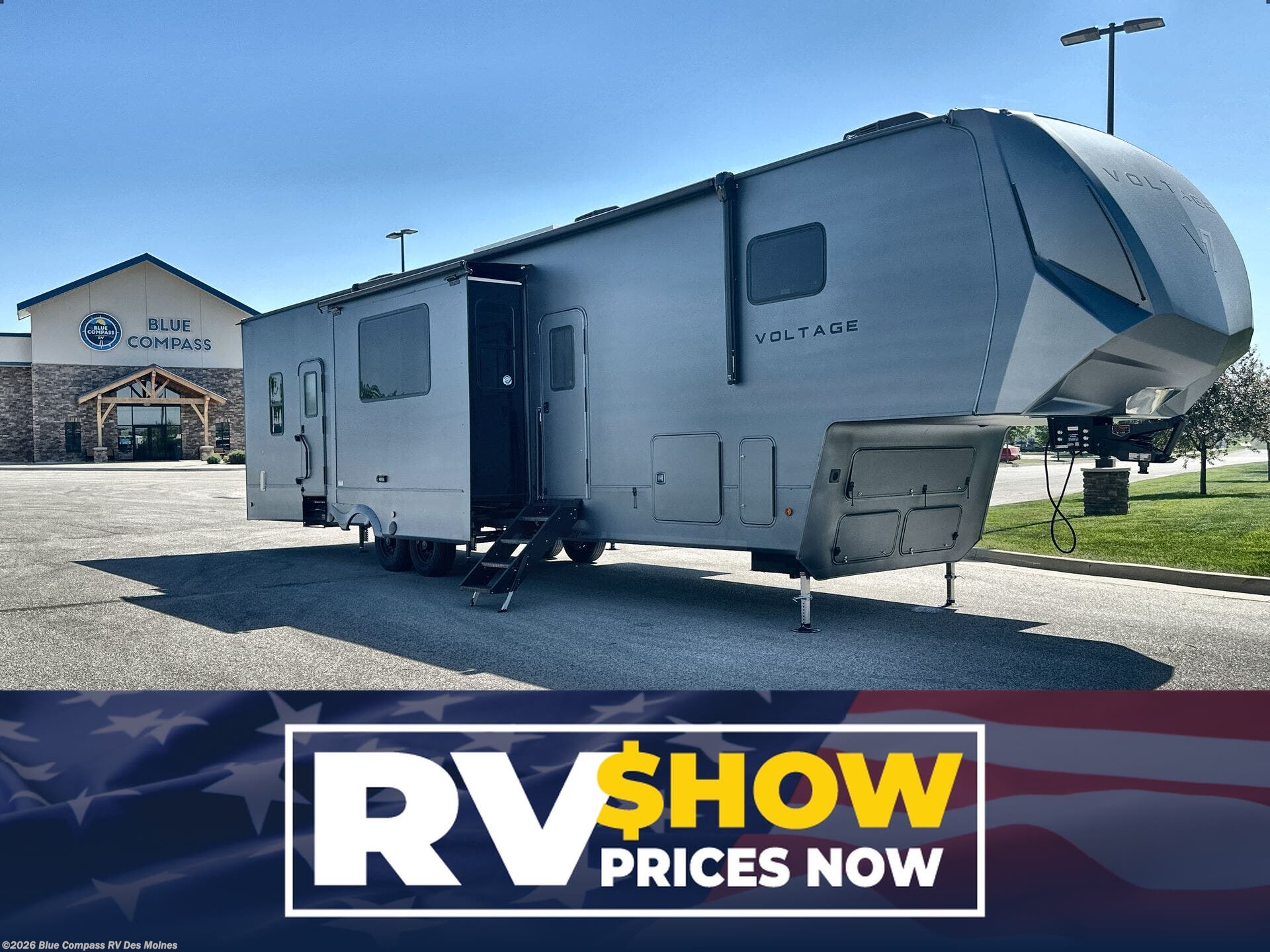 New 2026 Dutchmen Voltage V-Series 3850 available in Altoona, Iowa
