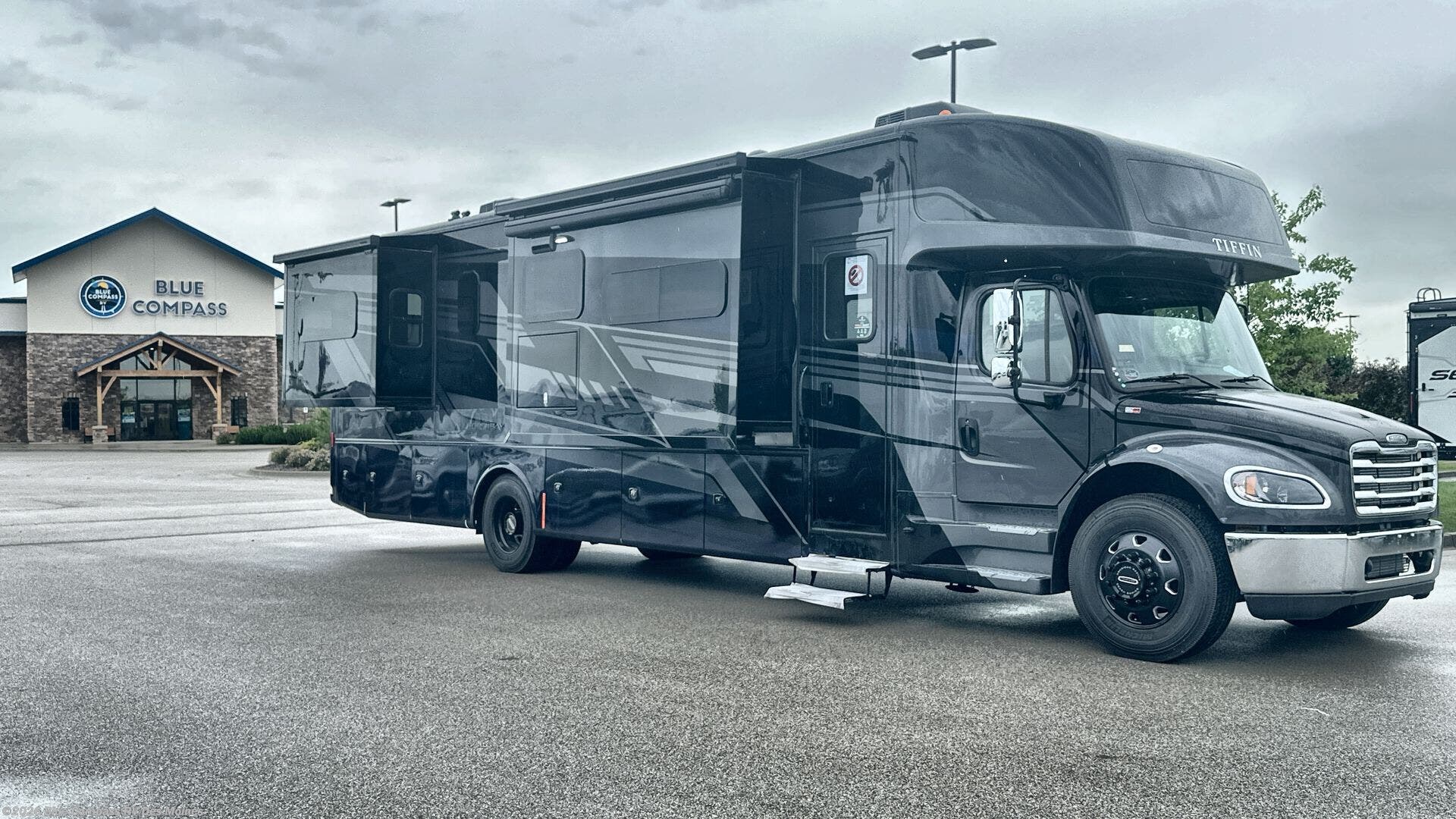 New 2026 Tiffin Allegro Bay 38 AB available in Altoona, Iowa