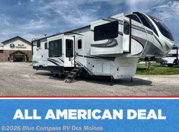 Used 2022 Grand Design Solitude 380FL available in Altoona, Iowa