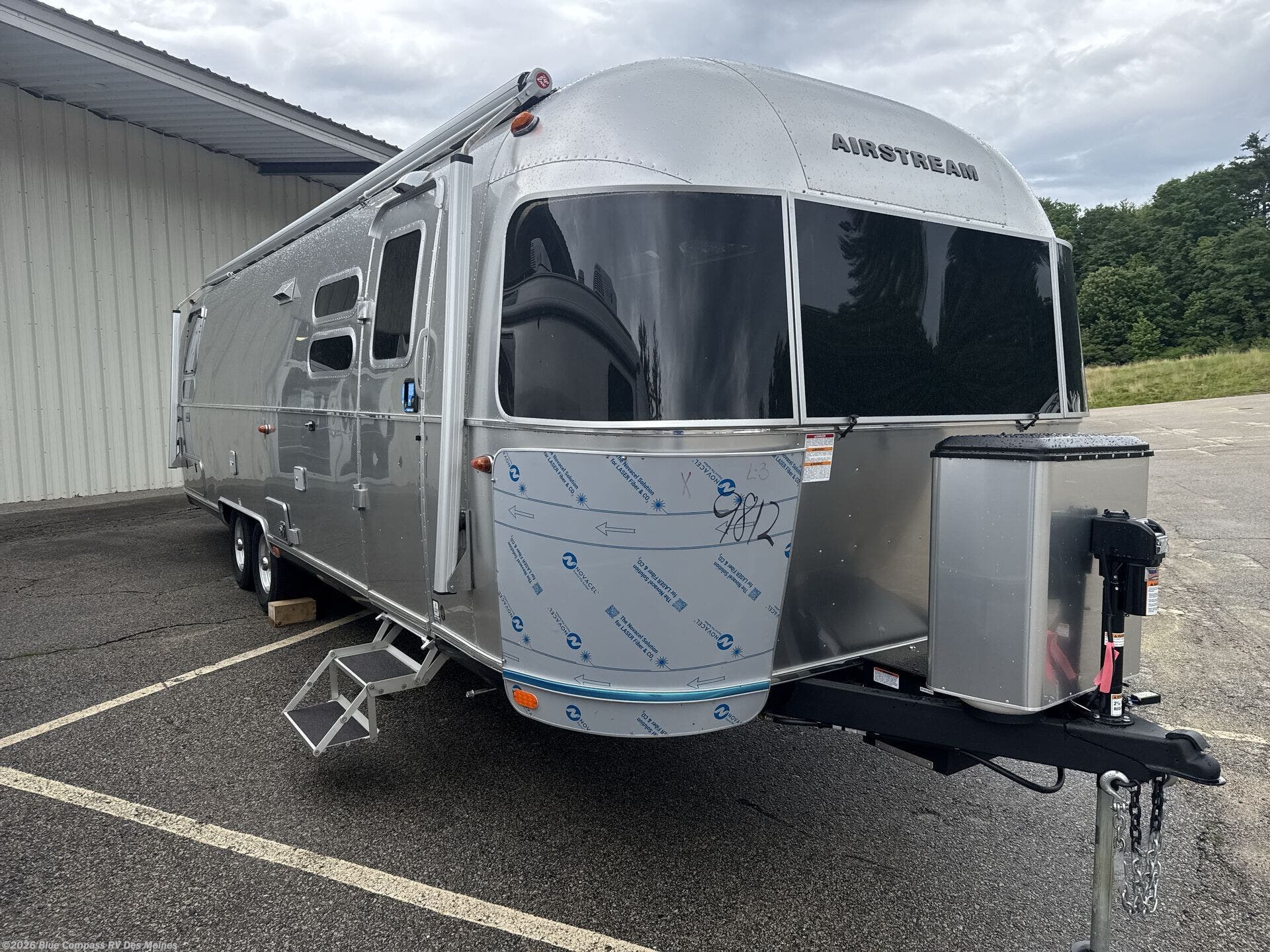 New 2026 Airstream Globetrotter 30RBT available in Altoona, Iowa