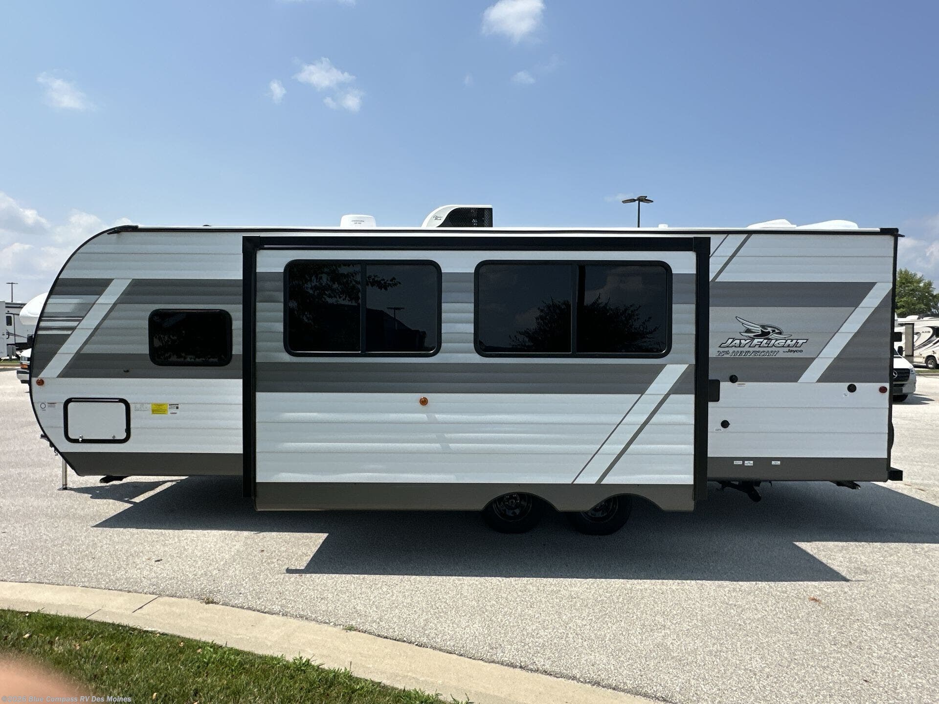 New 2027 Jayco Jay Flight 261BHS available in Altoona, Iowa